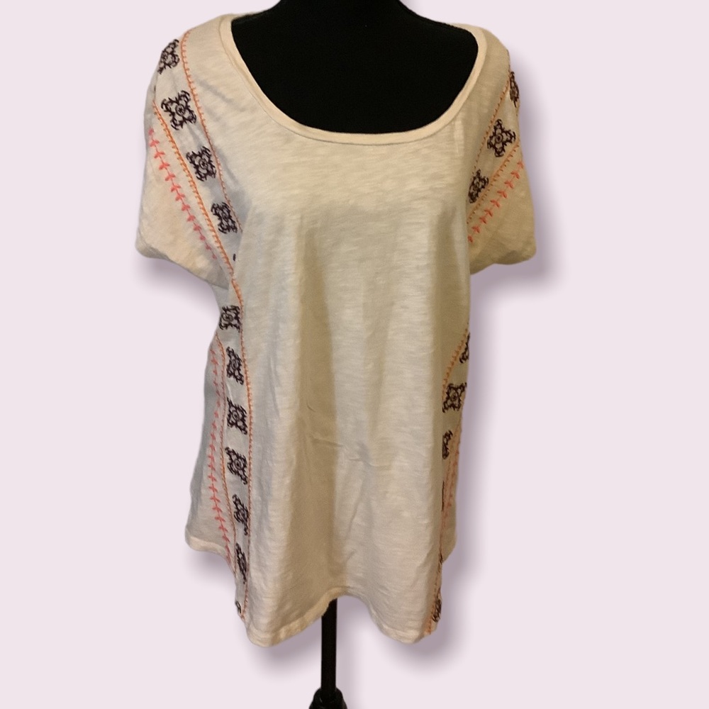 BoHo Sonoma embroidered women’s top size large